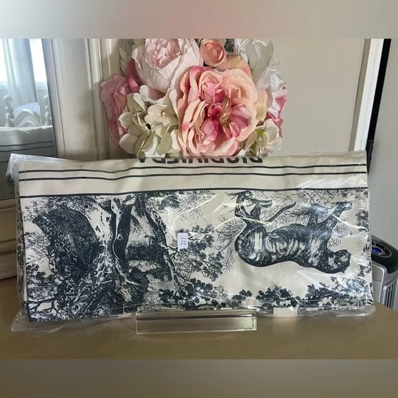 Christian Dior “Dioriviera” Nylon Tote - Picture 3 of 3